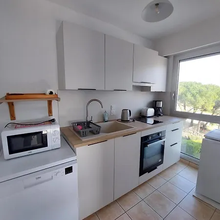 Apartment T2 Renove Au Coeur De - Fr-1-550-96